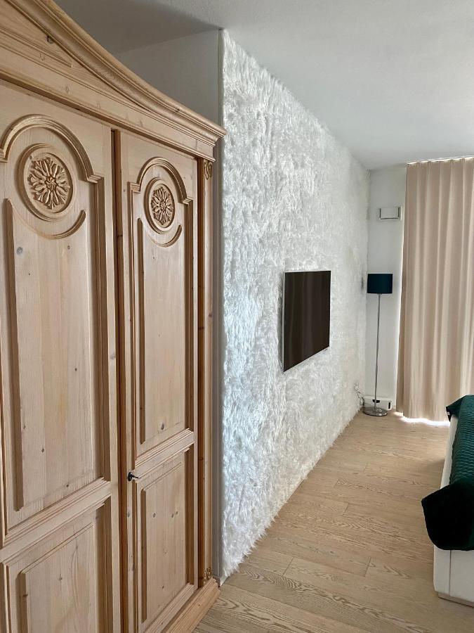 Alpen-Panorama Suite - Einzigartige Privatsuite Hoch Ueber Muenchen, 12Tes Og, Alpenblick, Loggia, Whirlpool, 15 Minuten Zum Zentrum, Ruhe Und Erholung In Der Stadt Muenchen Fuer Privat Und Geschaeftlich Reisende מראה חיצוני תמונה